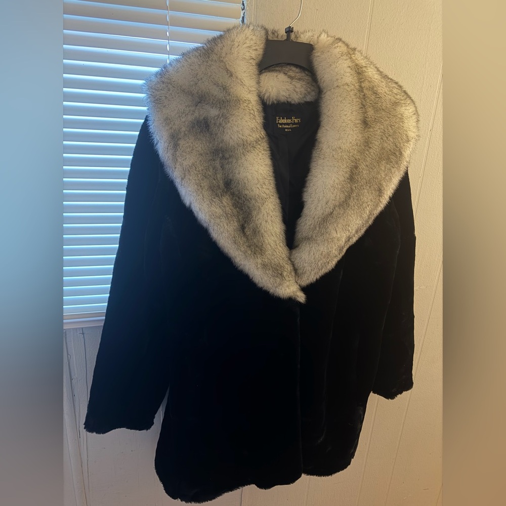 Vintage Fabulous Furs Black Teddy Jacket with Cream Collar